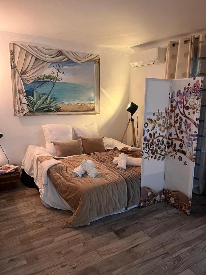 Les Canoubiers Luxe Et Serenite Au Coeur De Saint-Tropez Suites Spacieuses Avec Jardin Enchanteur Exterior foto