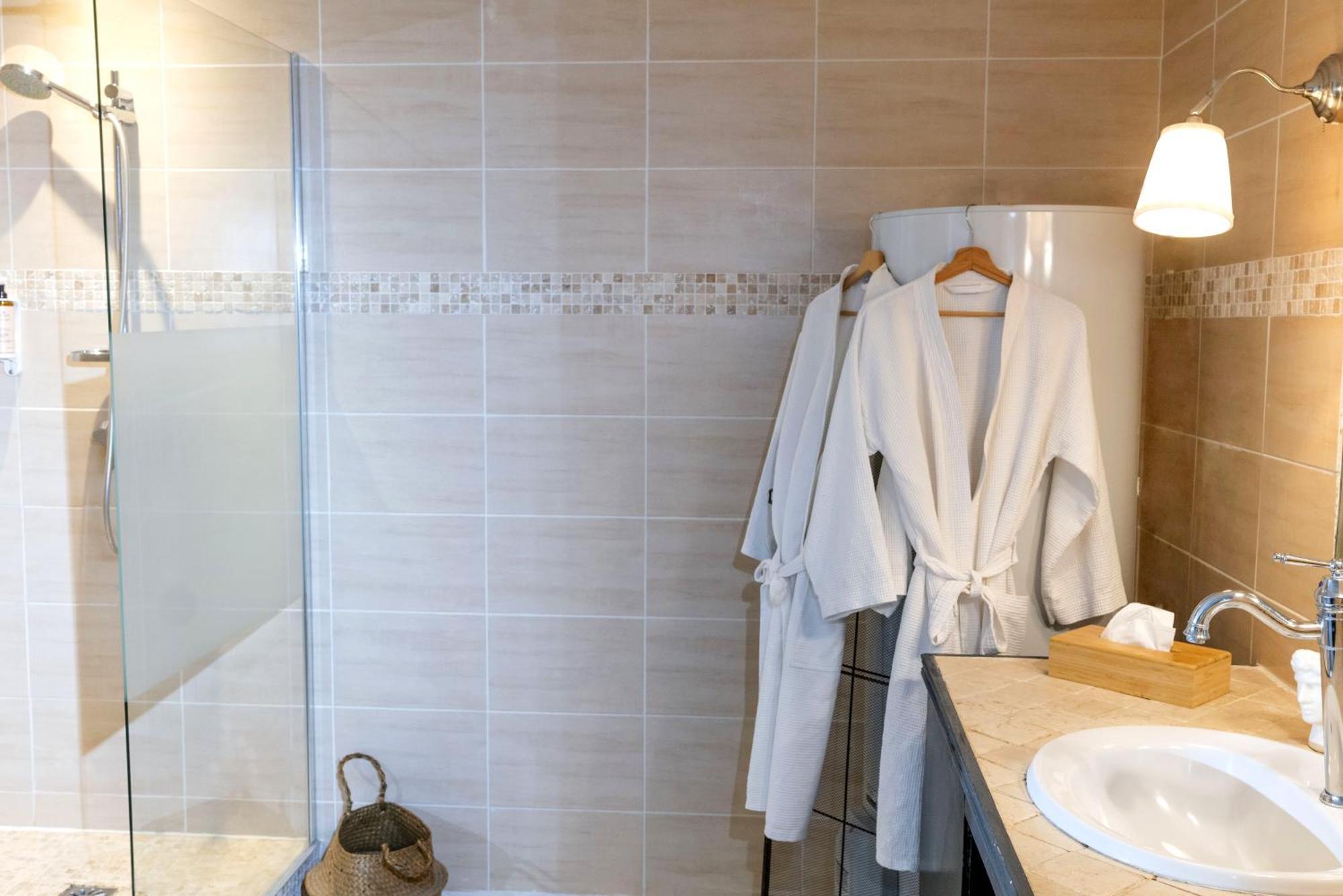 Les Canoubiers Luxe Et Serenite Au Coeur De Saint-Tropez Suites Spacieuses Avec Jardin Enchanteur Zimmer foto